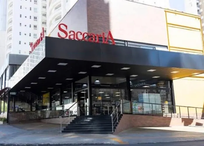 Quartos Quintal Bueno! Com ar, tv e internet no melhor bairro de Goiânia! Perto do Goiânia Shopping, Parque Areião Hospital Premium Mater Dei OVG Vaca Brava Marista Campo do Goiás!