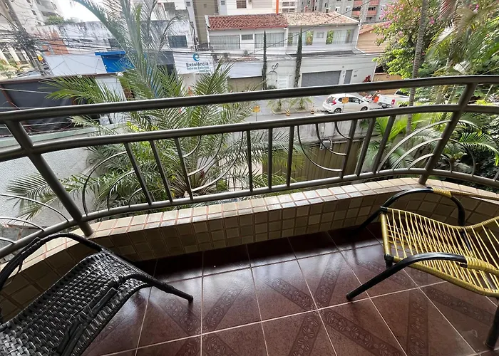 Quartos Quintal Bueno! Com ar, tv e internet no melhor bairro de Goiânia! Perto do Goiânia Shopping, Parque Areião Hospital Premium Mater Dei OVG Vaca Brava Marista Campo do Goiás!