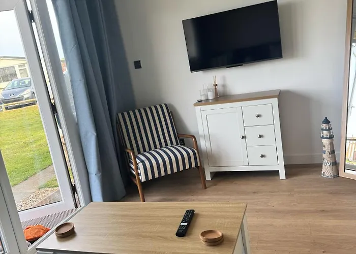 K44 Mablethorpe Chalet Park- Dog Friendly - Fast Wifi