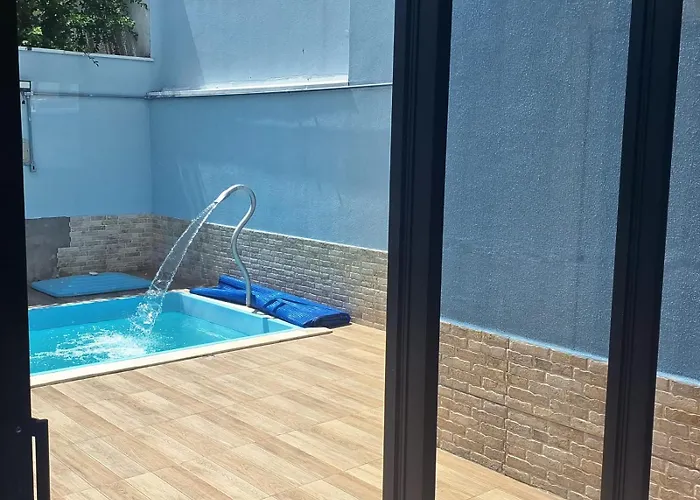 Kit net com piscina para alugar