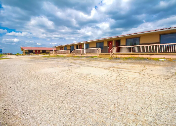 American Best Inn By Oyo I-35 Perry Near Lake Mcmurtry