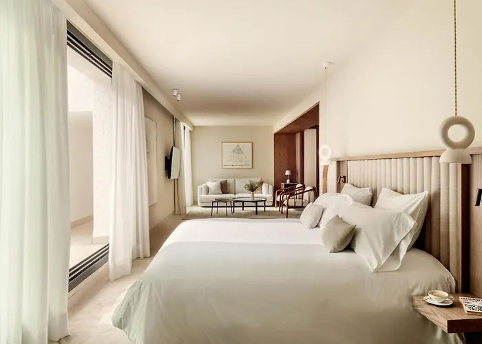 Anfitrion Villas & Suites