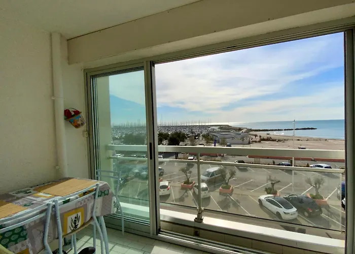 Le Cap D'Or- Beachfront With Air Conditioning!