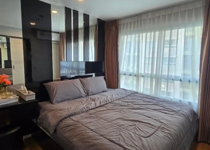 Comfy Apartment City Center Pool Gym Wifi