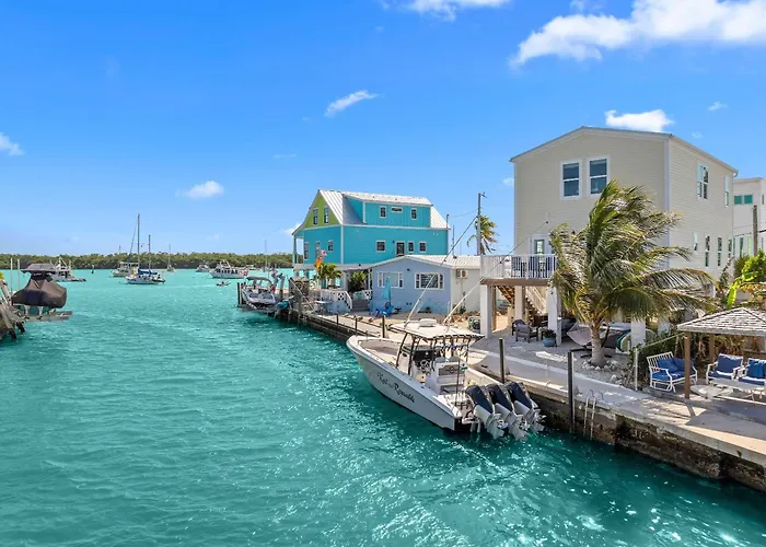 Mermaid Manor Waterfront Haven Hot Tub Dock