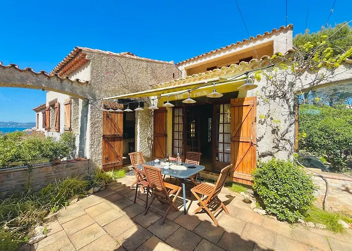 Maison Domaine Prive De Port D 'Alon