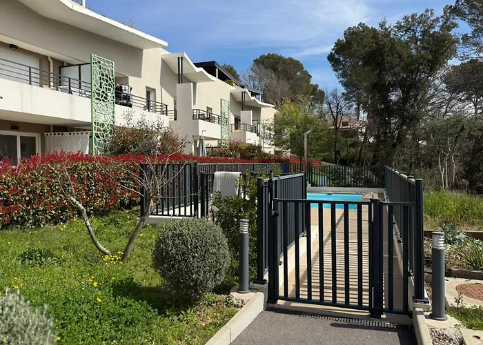 Cosy Flat - Garden - Swimming Pool