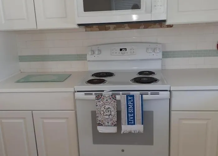 Pet Friendly Wifi Beach Badges Beach Chairsdeck Smart Tv Outdoor Shower