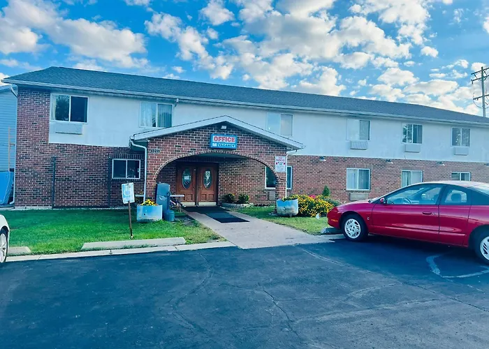 Villa Inn Motel Near Hwy 12 Wi Capital O