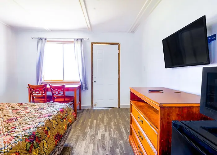Country Hearth Inn & Suites By Oyo Sturgis