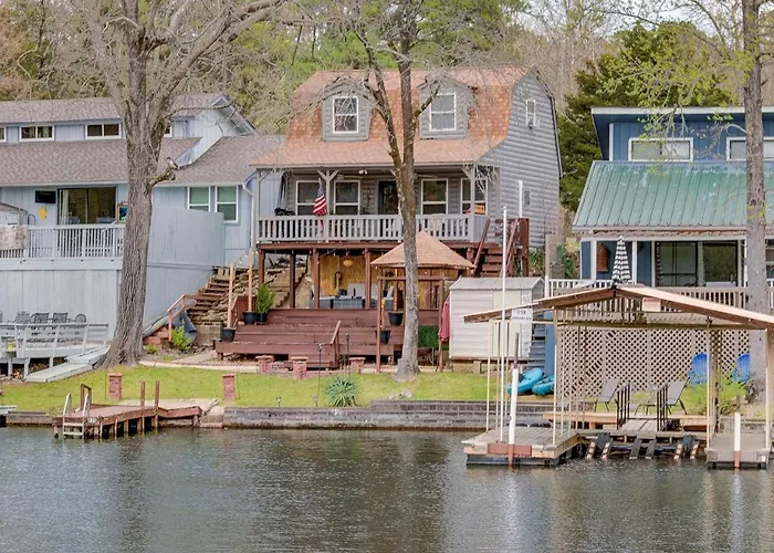 Rock N Roll Lake Haus