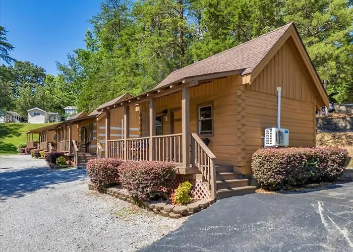 Cozy Cabin With Breathtaking Views Near Dollywood