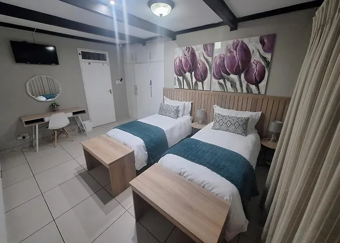 Cronin Luxury Accommodation Room 4