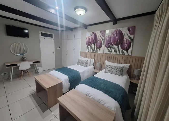 Cronin Luxury Accommodation Room 4