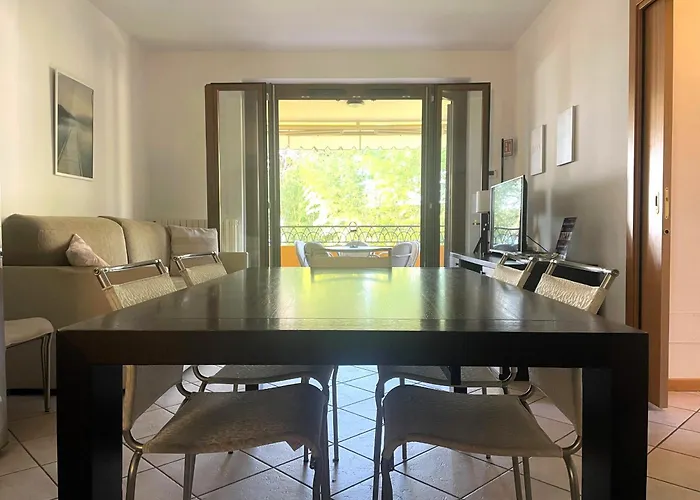 Casa Santi 8 Posti, Piscina E Lago A 50 Passi