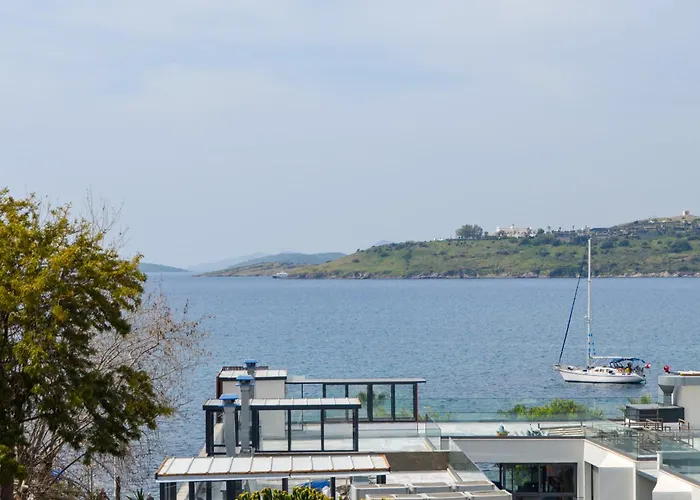 Loca Centre Suites