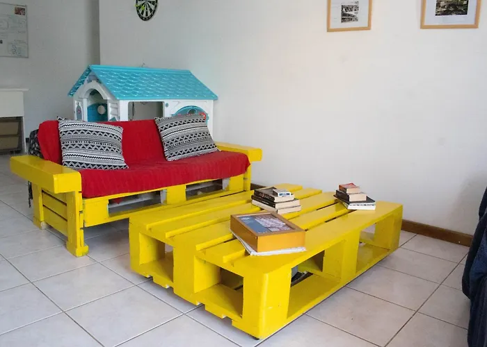 Mendes Family Guesthouse, And Services