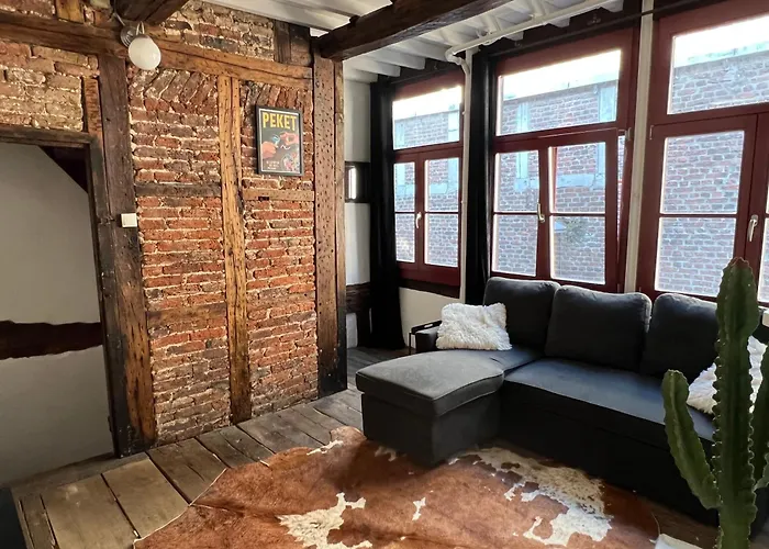 La Petite Maison De L'Impasse