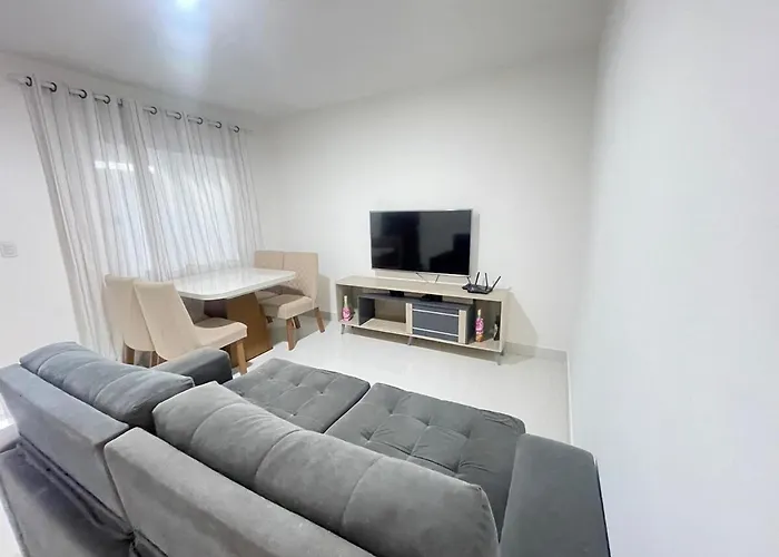 Casa Ampla e Climatizada - Smart TV e Pet Friendly