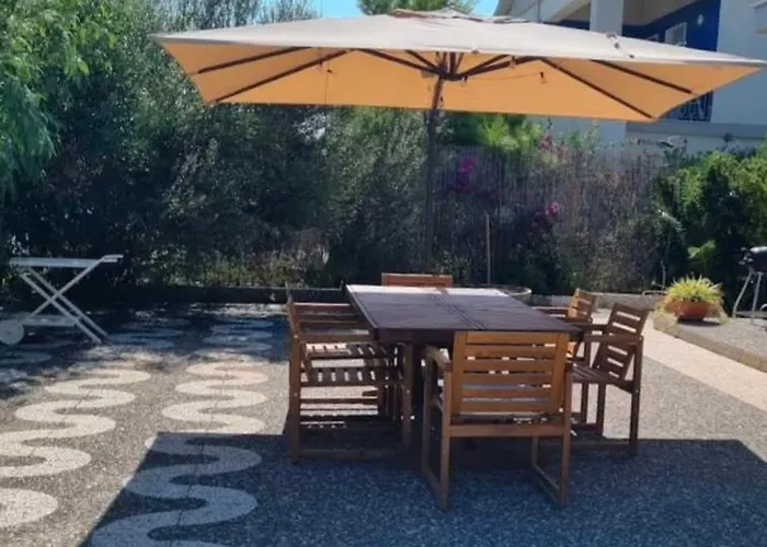 Villa Bruno, La Tua Casa In Riva Al Mare