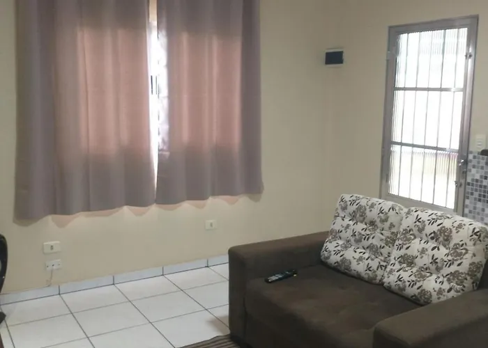 Casa completa a 10 min do aeroporto Guarulhos