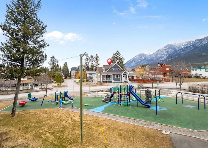 Radiant Retreat -Spacious Home - Heart Of Radium!