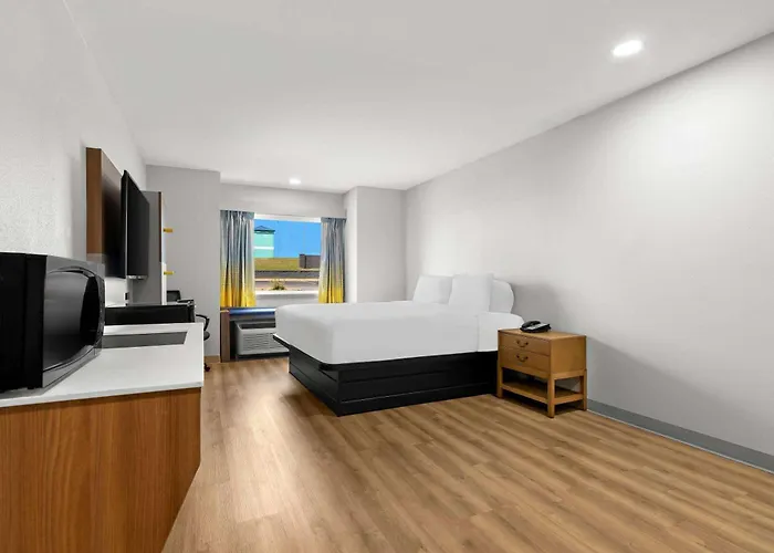Microtel Inn & Suites By Wyndham Tulsa/Rt 66 Near Casino