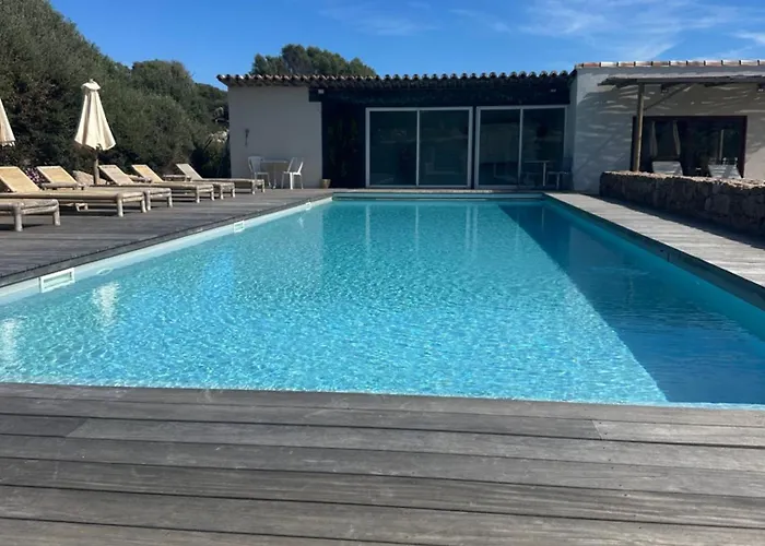 Les Chalets De La Residence A Santa Trinita