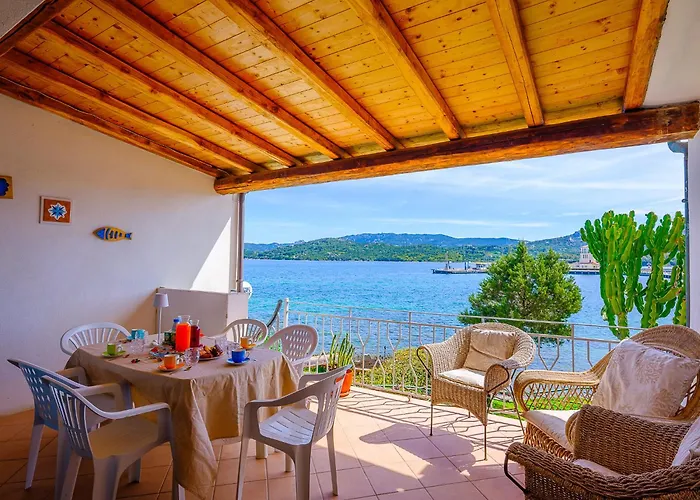 Sardinia Family Villas - Cannigione Beach Apartments