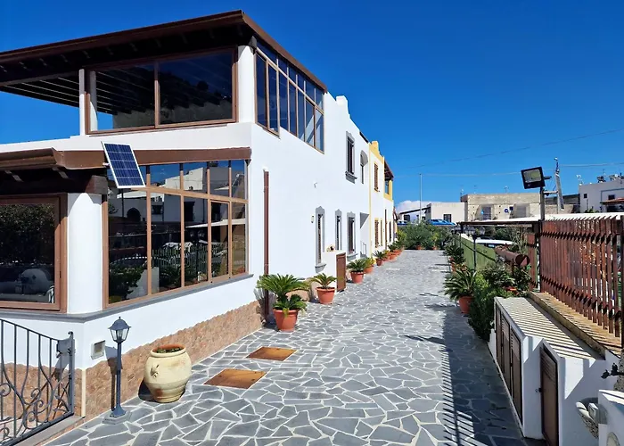 Rosa'S House