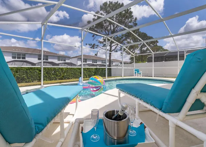 Family-Friendly 5-Bedroom Home With Pool Near Disney