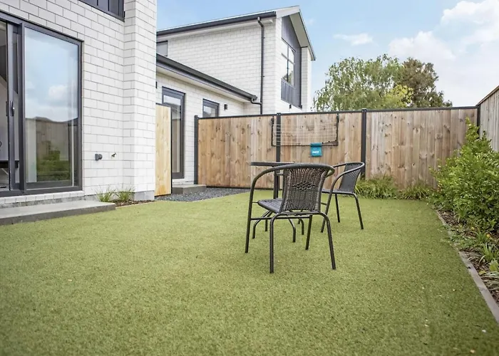 Hillview Hideaway 2-Br Serenity