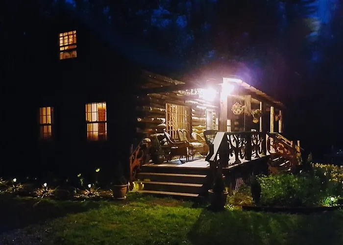 Deer Valley Retreat, Lovely Log Cabin With Fireplace & Garden Views- Perfect For A Relaxing Getaway!