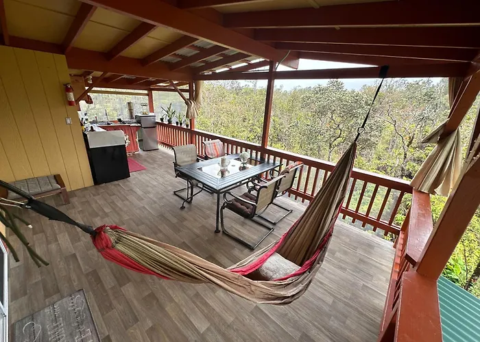 Volcano Eco Cabin & Eco Lodge