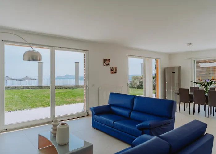 Villa Albachiara, Private Luxury Villa With Private Pool And Lake View