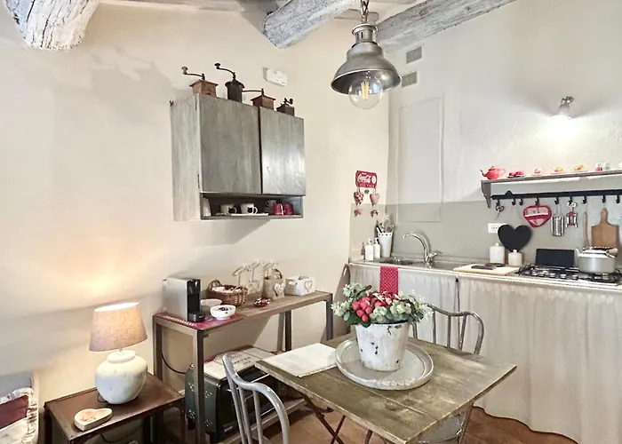 Cortona Shabby Chic House