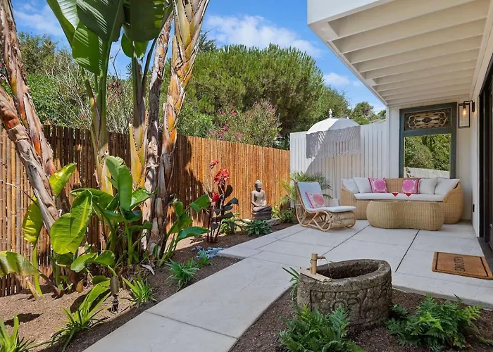 Private Garden And Family Friendly