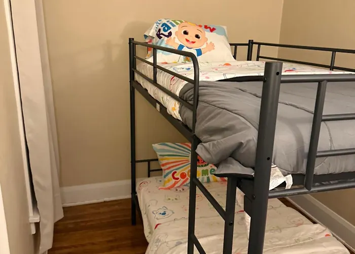 Gorgeous 3 Bedroom Lower Unit Home