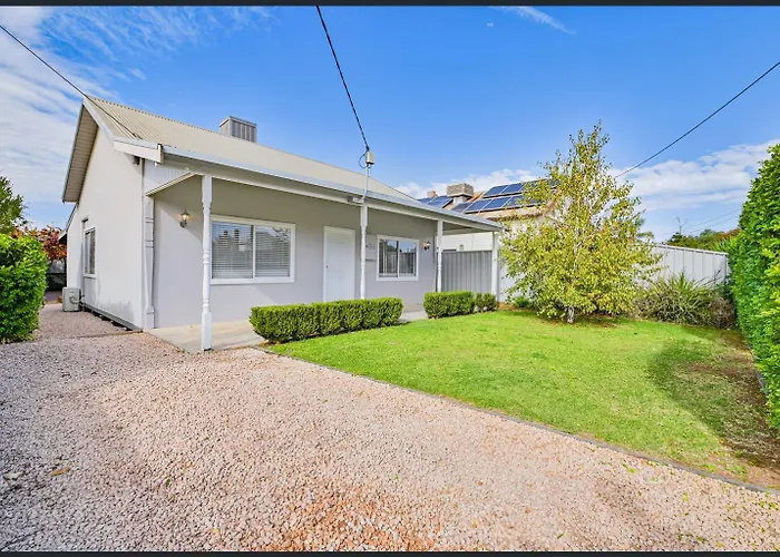 San Mateo Cottage