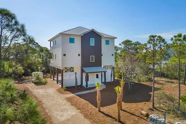 Pelican Point- New Construction- Sleeps 11- Pool
