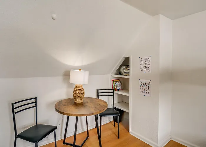 Game Room & Inlet Views, Port Orchard Home
