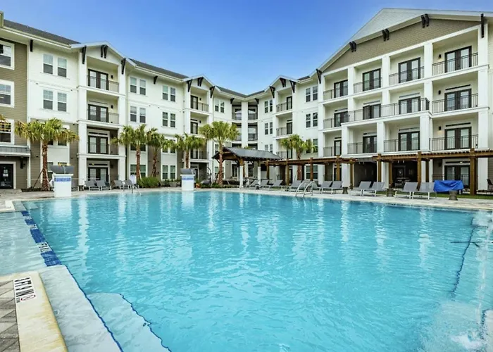 Beach Bliss Modern 3 Bed Oasis Mins From Shore