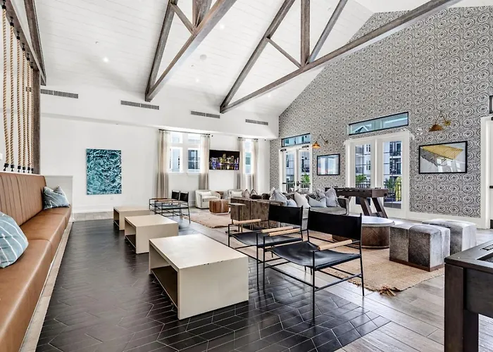 Vibrant 1 Bedroom Paradise Pool And Gym Bliss
