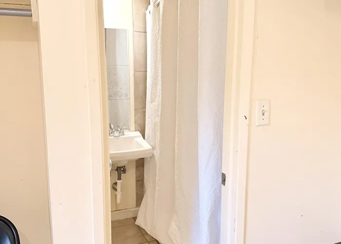 Best Budget Inn