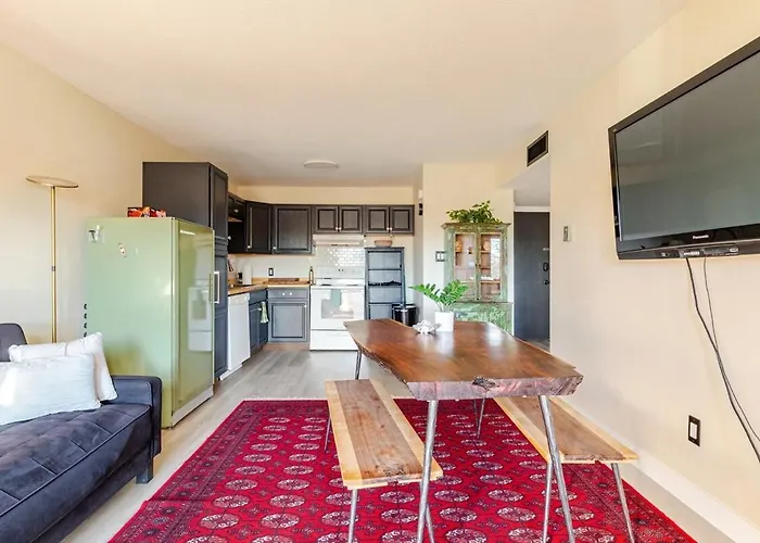 1 Bd Boulder Getaway - Pets Allowed With Full Amenities
