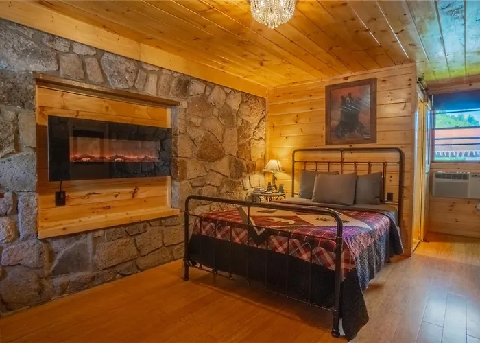 Marshall'S Creek Rest Motel