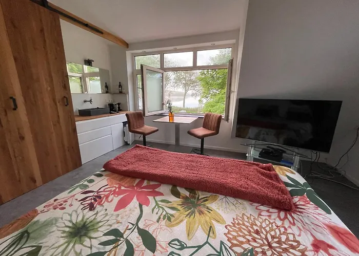 Bazien Luxe kamer bij Strand en Kreek natuur en veel faciliteiten