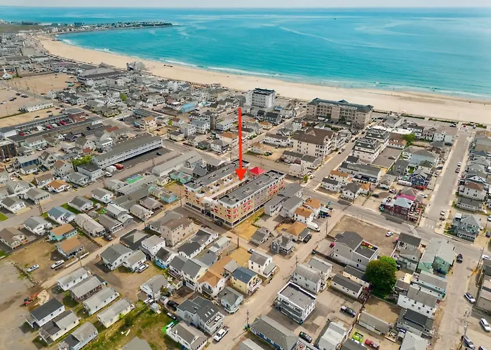 Harbor Hideaway 1 Block To Beach Ac