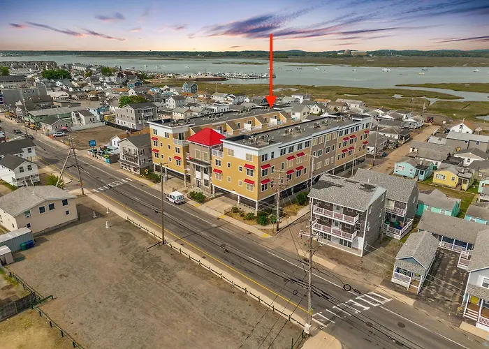 Harbor Hideaway 1 Block To Beach Ac
