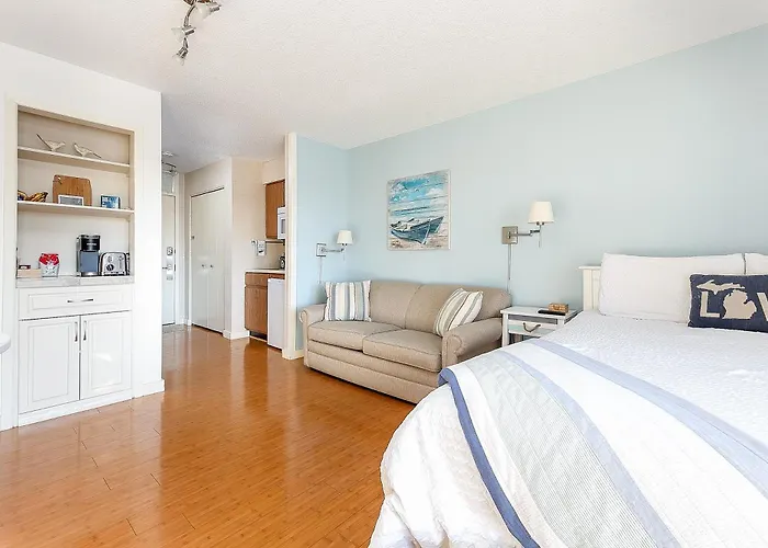 Lovely Beachside Studio 5679